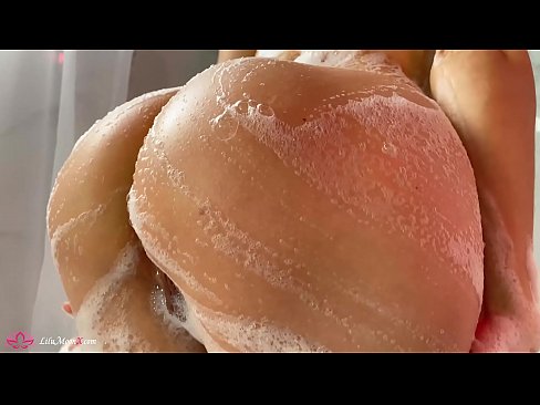 ❤️ Brunette dushda kuchli orgazm uchun vibrator bilan mushukni onanizm qiladi ️ Super seks uz.hdpornpics.ru ❌️❤